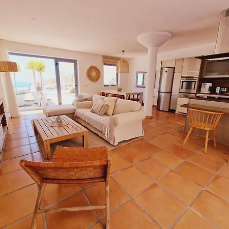 Flora, Mit Eigenem Pool Und Meerblick Hébergement de vacances Costa Calma