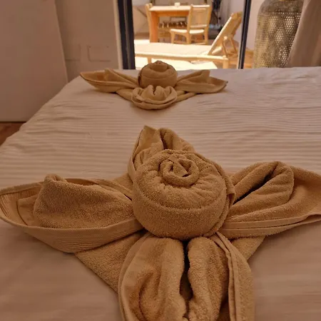 Flora, Mit Eigenem Pool Und Meerblick Hébergement de vacances